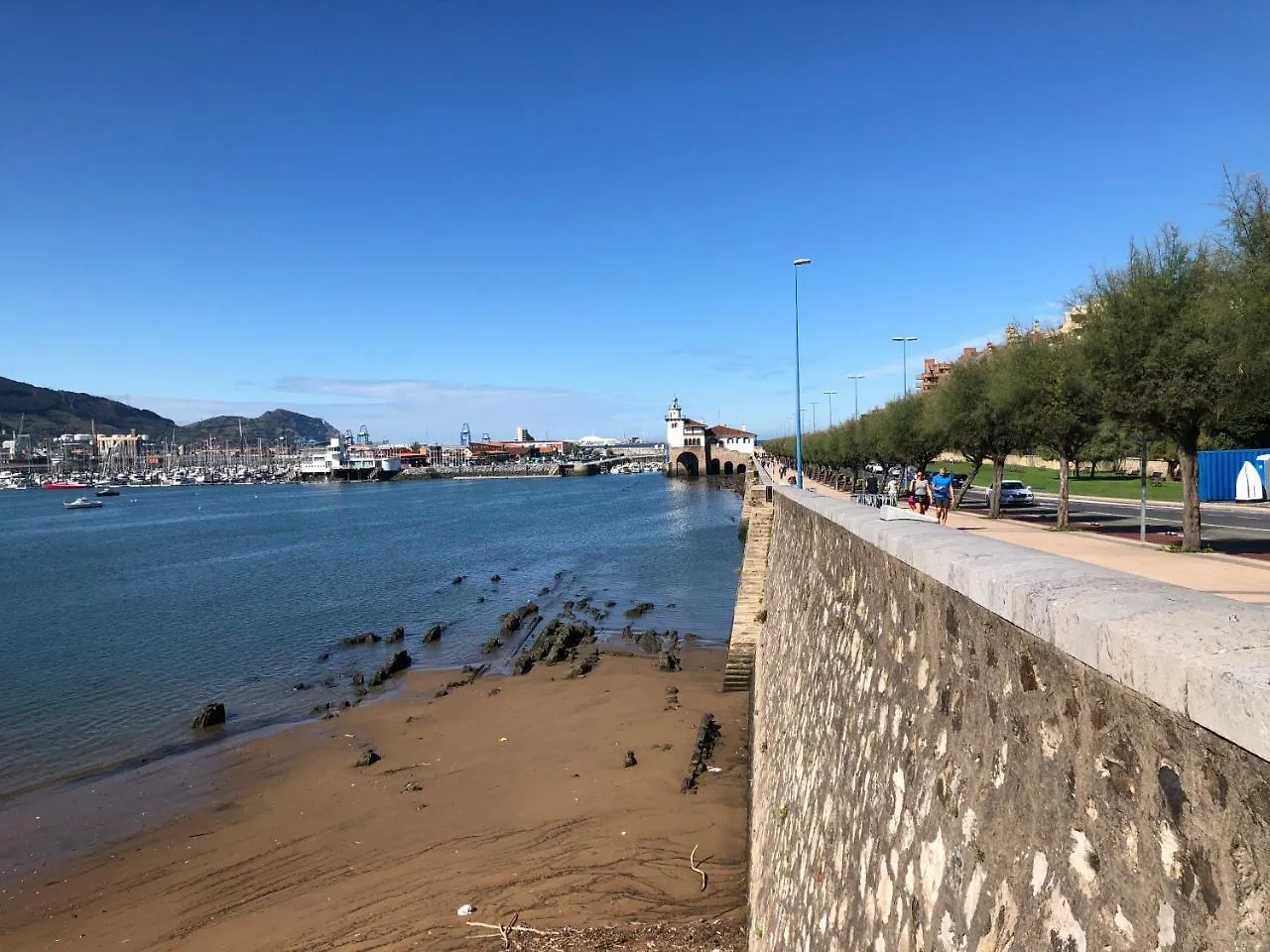 Pension Basagoiti Getxo Maison d'hôtes